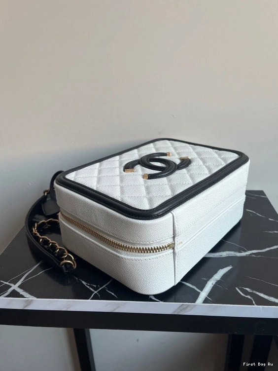 First Bag Ru VANITY CASE CHANEL 0712